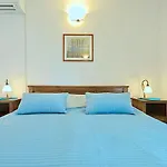Mediterrane Mit Privatpool, Grill, Tischtennis Und Unweit Des Radwegs Parenzana Dom wakacyjny