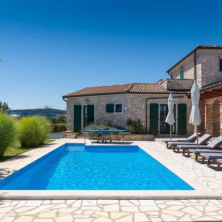 Mediterrane Mit Privatpool, Grill, Tischtennis Und Unweit Des Radwegs Parenzana Casa de Férias