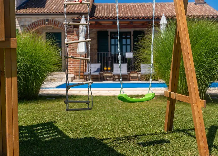 Mediterrane Mit Privatpool, Grill, Tischtennis Und Unweit Des Radwegs Parenzana Prázdninový dům Vižinada